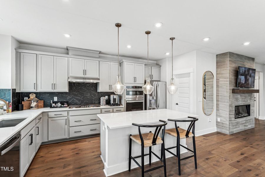 Chatham 562_Kitchen 2_9.24.24_webready Chatham 562_Kitchen 2_9.24.24_webready