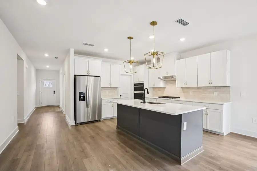 Furnished interior view inside a new home in Mission Hills, La Vergne (Image 5).