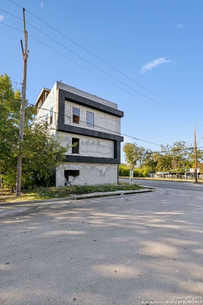 Front exterior of a new home in , San Antonio, TX, highlighting curb appeal (Image 1). Front exterior of a new home in , San Antonio, TX, highlighting curb appeal (Image 1).