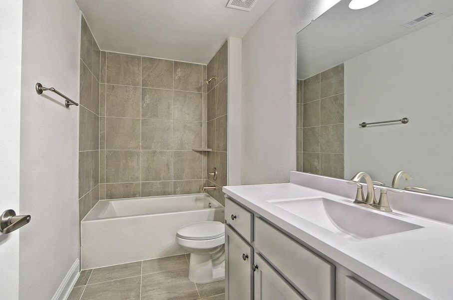 Furnished interior view inside a new home in Bayou Maison, Dickinson (Image 5).