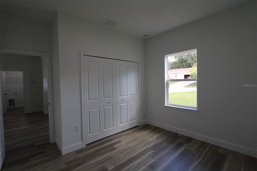 Spacious, unfurnished interior of a new home in , Citrus Springs (Image 15).