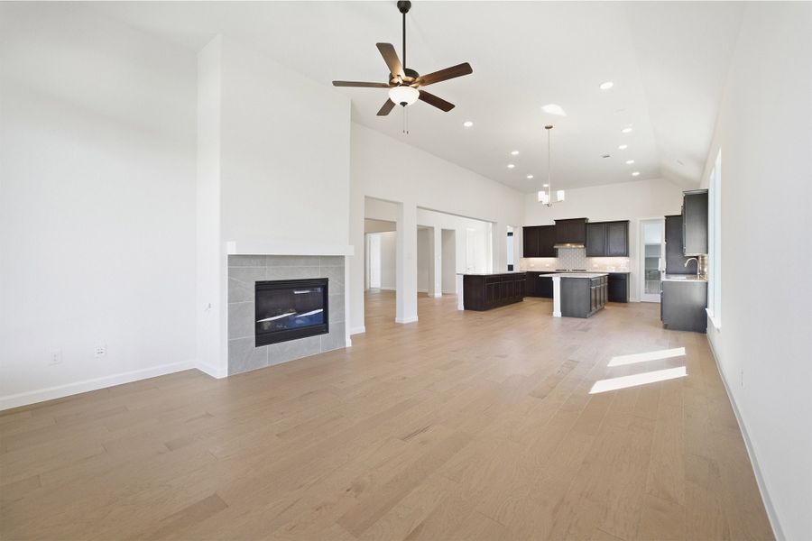 Spacious, unfurnished interior of a new home in Solterra, Mesquite (Image 23). Spacious, unfurnished interior of a new home in Solterra, Mesquite (Image 23).