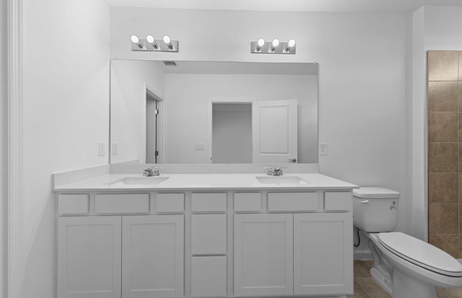 Furnished interior view inside a new home in Caloosa Cove, Labelle (Image 14).