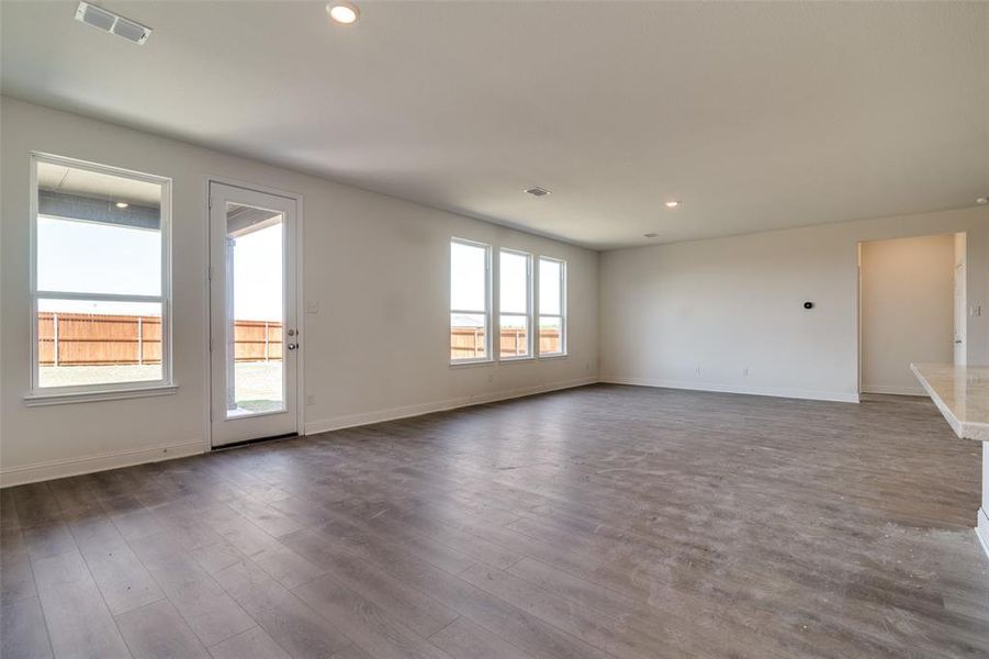 Spacious, unfurnished interior of a new home in , Crandall (Image 9).