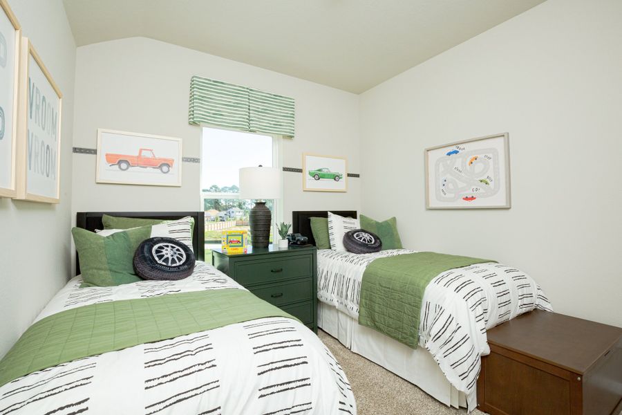 Representative furnished interior of a home built from the Berkshire by Beazer Homes in Laurel Landing, Alvin (Image 12).