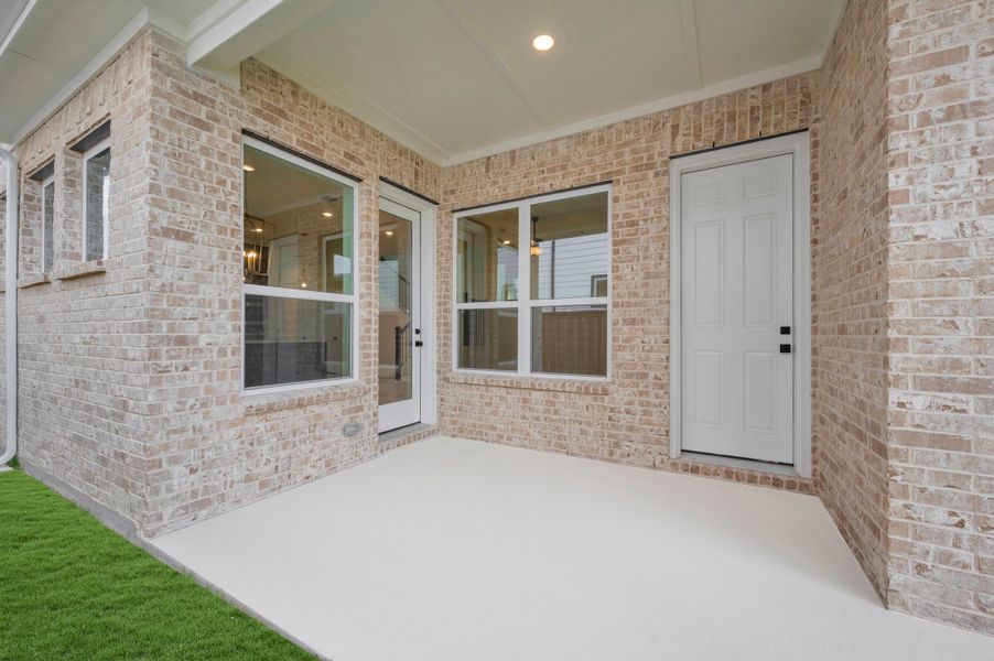 Exterior details and patio area of a home in Walsh Cottage, Fort Worth (Image 3). Exterior details and patio area of a home in Walsh Cottage, Fort Worth (Image 3).