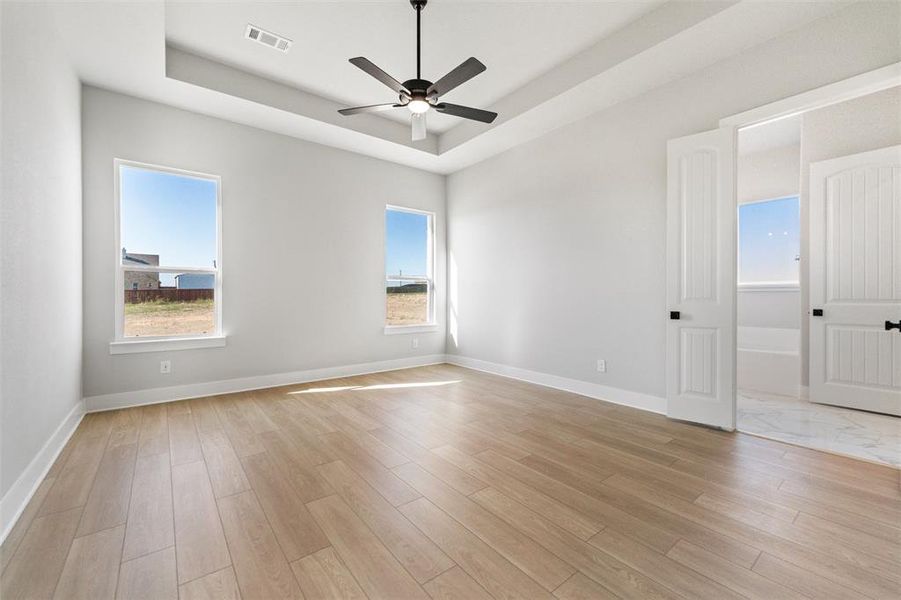 Spacious, unfurnished interior of a new home in Creekview Addition, Van Alstyne (Image 32).