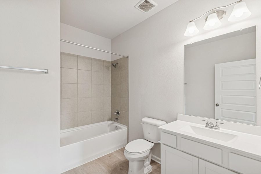 Furnished interior view inside a new home in Sierra Vista, Rosharon (Image 8).