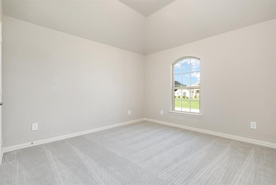 Spacious, unfurnished interior of a new home in , Waxahachie (Image 34).