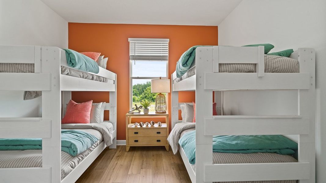 3275 Majesty Palm Bed5 1of2 F2 7 28 25