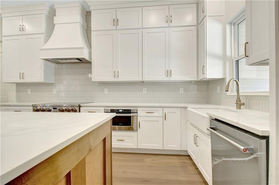 Furnished interior view inside a new home in , Luthersville (Image 8).