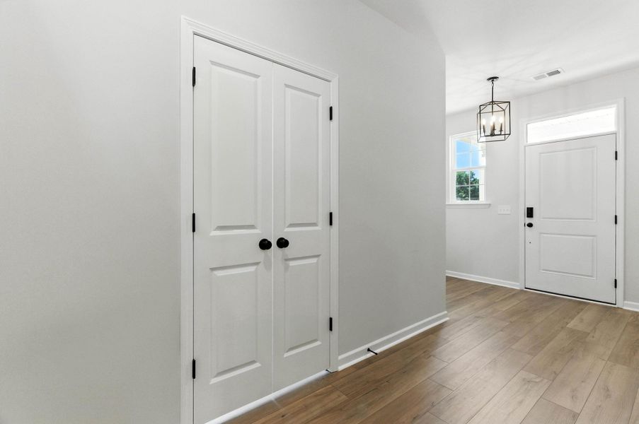 Spacious, unfurnished interior of a new home in , Summerville (Image 13).