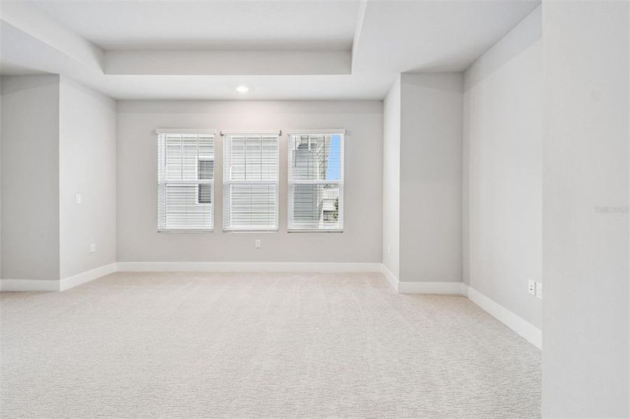 Spacious, unfurnished interior of a new home in Towns at Union, St. Petersburg (Image 32).