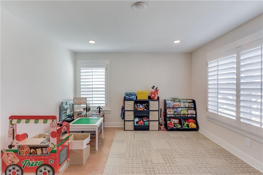 Furnished interior view inside a new home in Cambridge, Flowery Branch (Image 38).