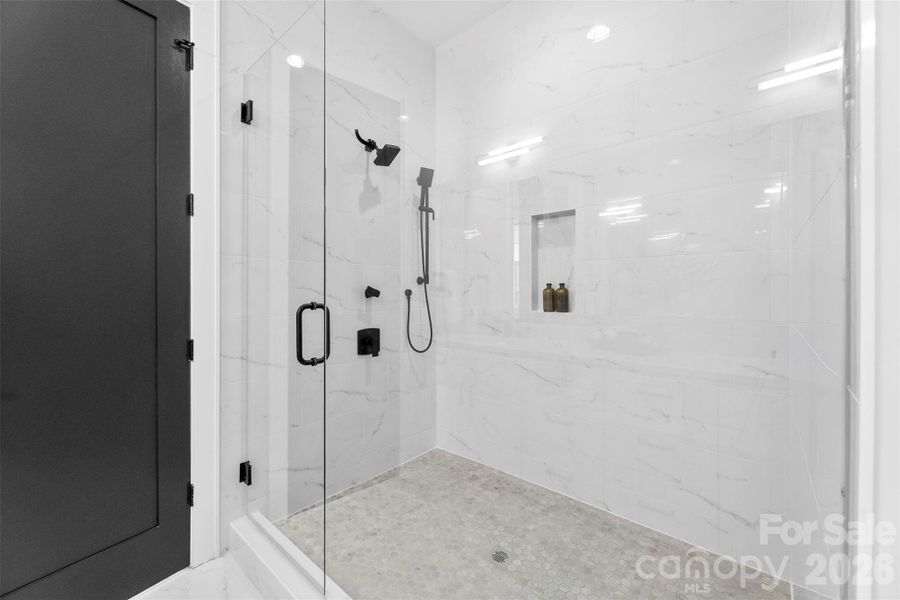 Image 43 of a home in .