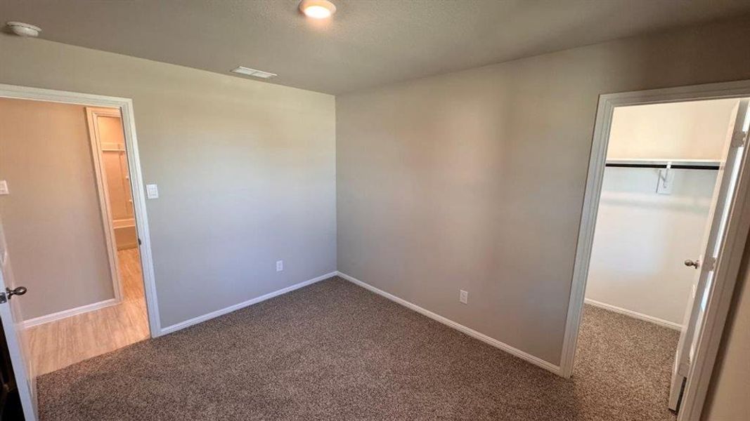 Spacious, unfurnished interior of a new home in Meadowbrook Estates, Cleburne (Image 19). Spacious, unfurnished interior of a new home in Meadowbrook Estates, Cleburne (Image 19).