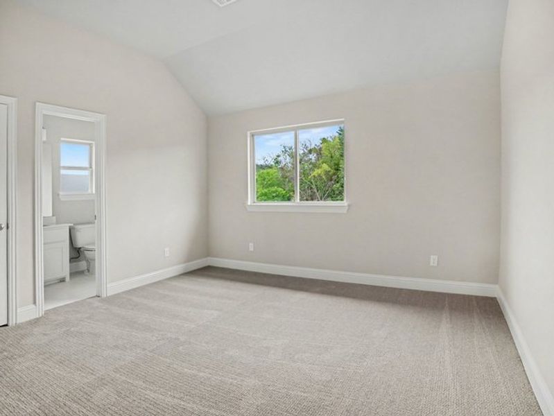 Spacious, unfurnished interior of a new home in Cole Crossing Estates, DeSoto (Image 26).