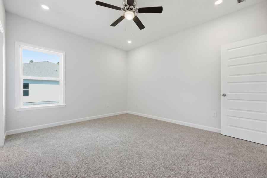 Spacious, unfurnished interior of a new home in , Crestview (Image 38).