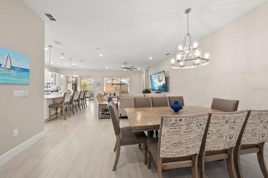 Community amenities in Esplanade at Artisan Lakes, Palmetto (Image 28).
