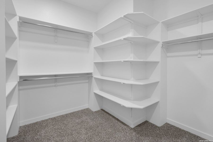 Spacious, unfurnished interior of a new home in , Fischer (Image 34).