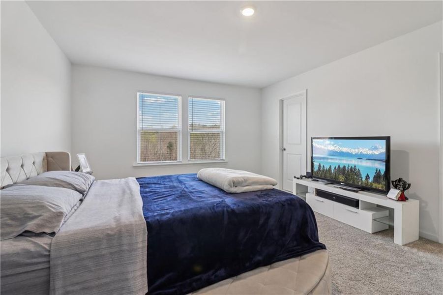 Furnished interior view inside a new home in , Gainesville (Image 42).