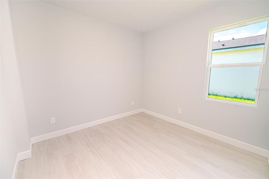 Spacious, unfurnished interior of a new home in , Kissimmee (Image 18).