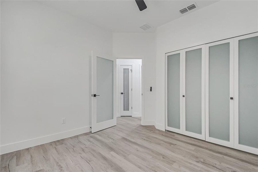 Spacious, unfurnished interior of a new home in , St. Cloud (Image 17).