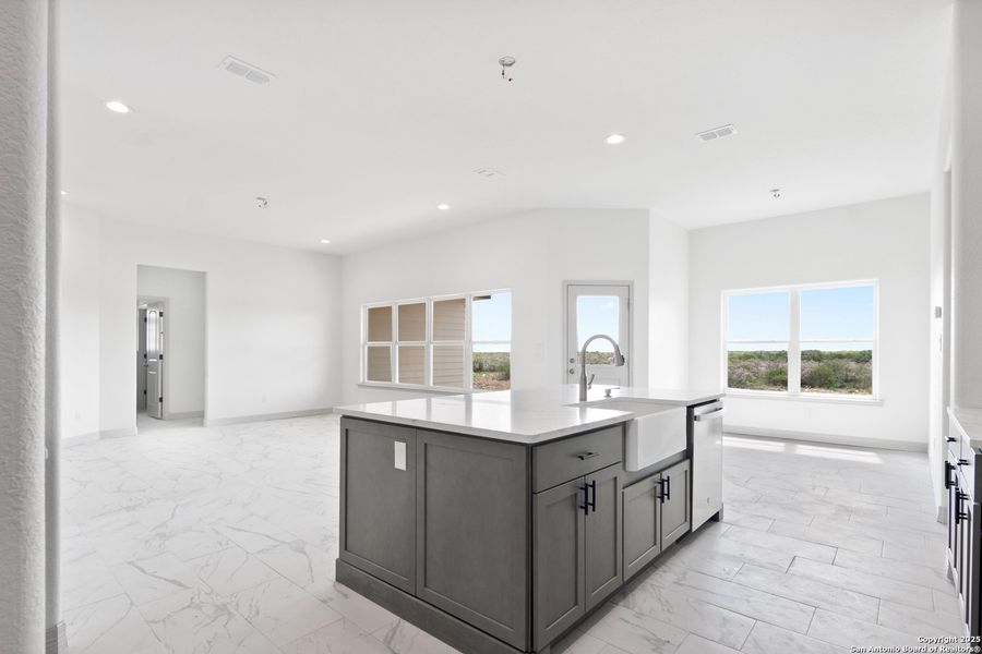 Furnished interior view inside a new home in , Uvalde (Image 6).