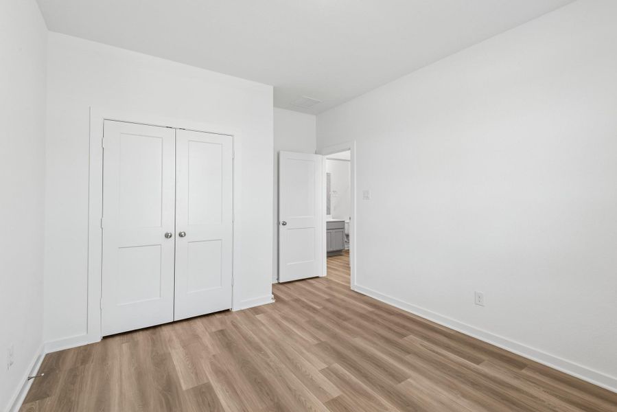 Spacious, unfurnished interior of a new home in Miller's Pond, Rosenberg (Image 13). Spacious, unfurnished interior of a new home in Miller's Pond, Rosenberg (Image 13).