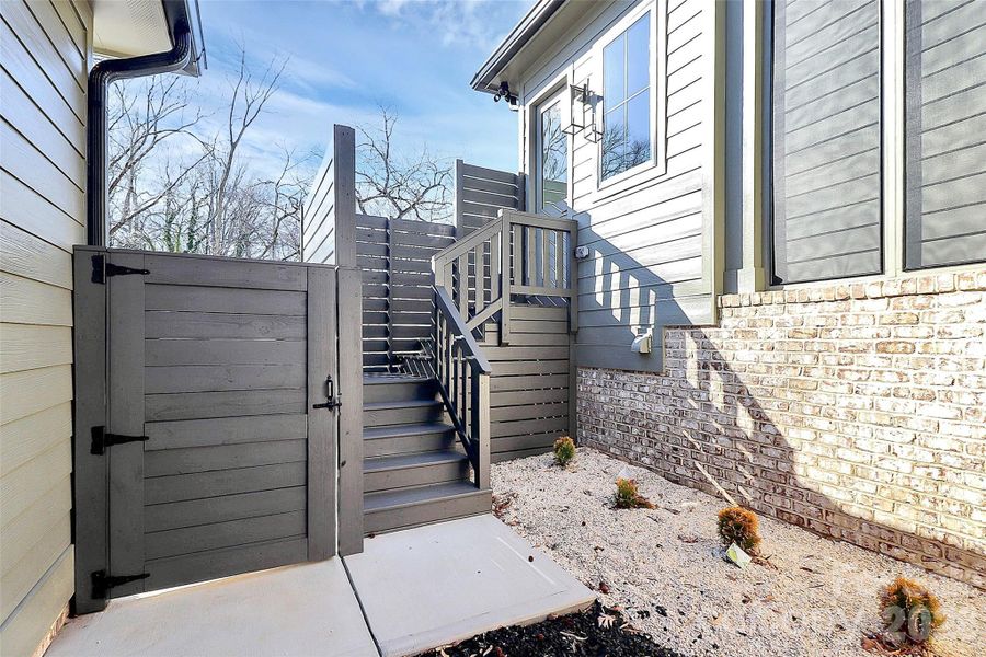 Exterior details and patio area of a home in , Charlotte (Image 4).