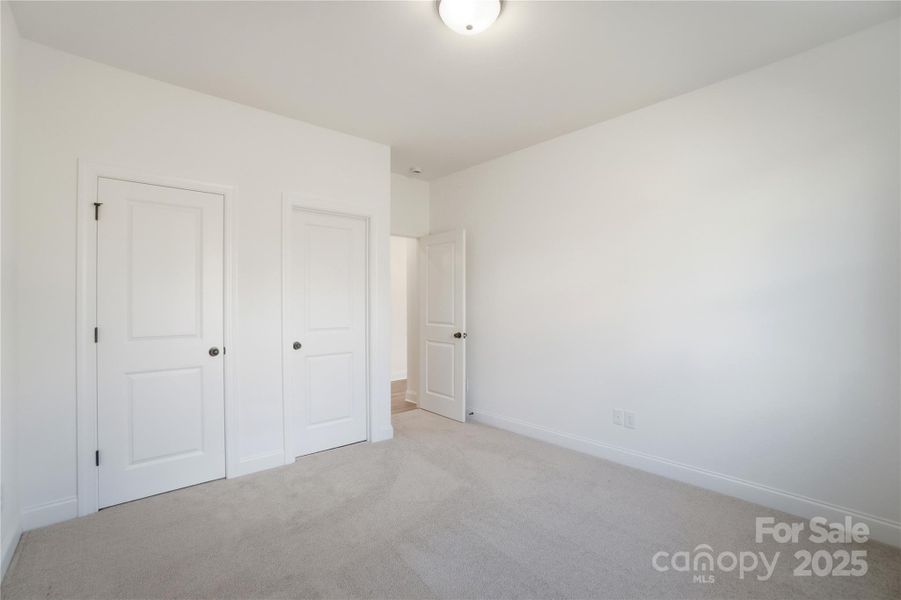 Spacious, unfurnished interior of a new home in Summerlin, Mooresville (Image 23).