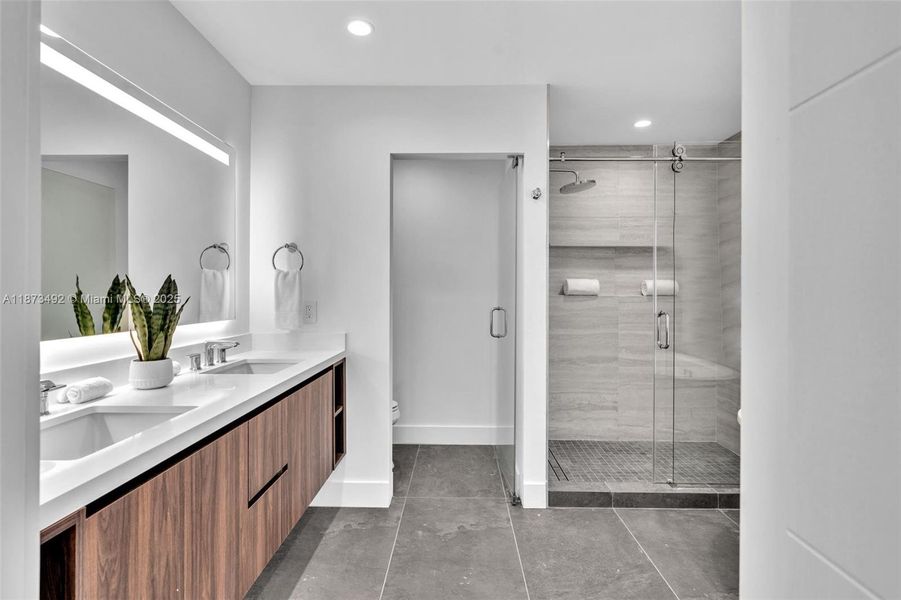 Furnished interior view inside a new home in , Miami (Image 43). Furnished interior view inside a new home in , Miami (Image 43).