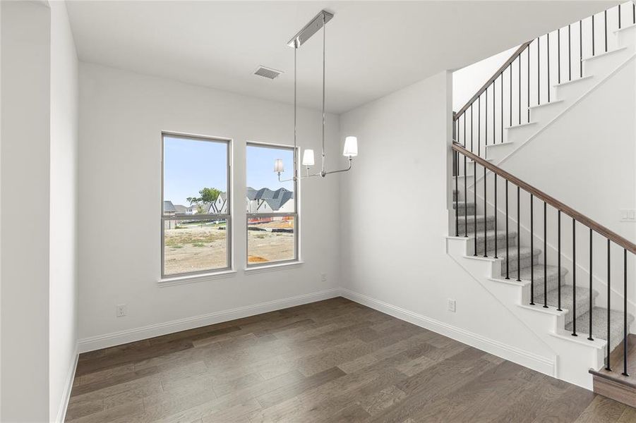 05. 332 Bay Laurel - Dining