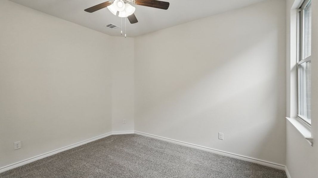 Spacious, unfurnished interior of a new home in Lakewood Trails, Forney (Image 21).