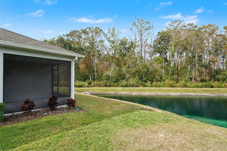 Exterior details and patio area of a home in , New Port Richey (Image 26).
