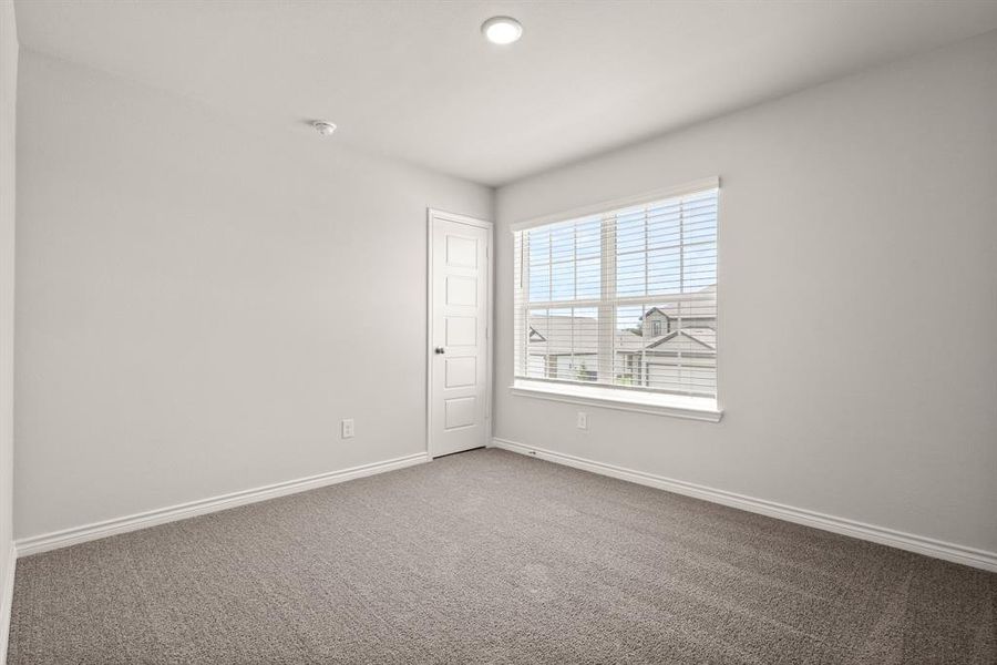 Spacious, unfurnished interior of a new home in Sycamore Landing, Fort Worth (Image 18). Spacious, unfurnished interior of a new home in Sycamore Landing, Fort Worth (Image 18).