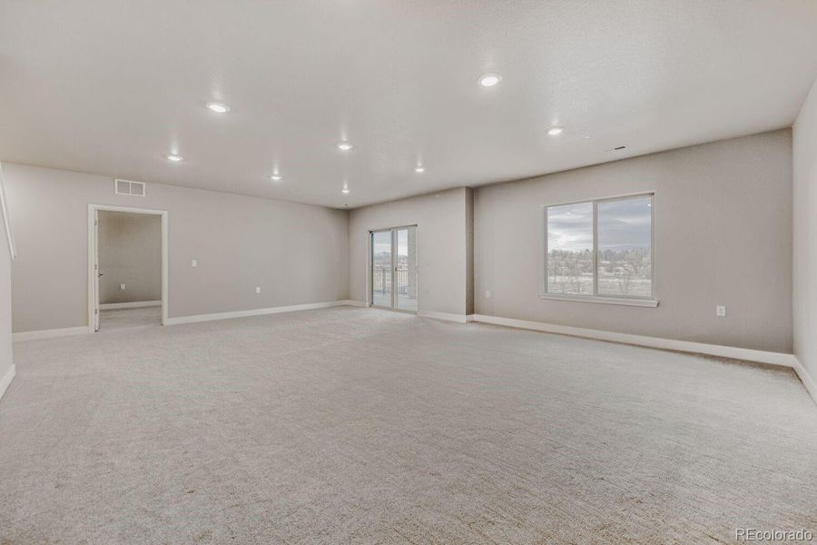 Spacious, unfurnished interior of a new home in Knolls, Westminster (Image 33). Spacious, unfurnished interior of a new home in Knolls, Westminster (Image 33).