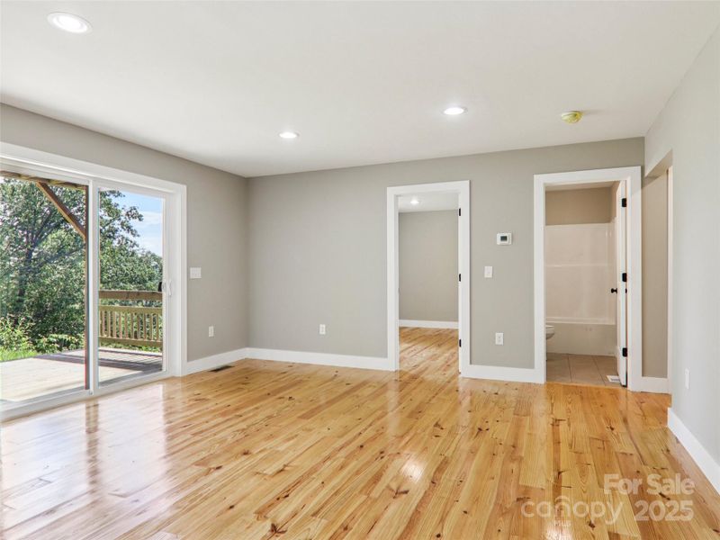 Spacious, unfurnished interior of a new home in , Brevard (Image 33). Spacious, unfurnished interior of a new home in , Brevard (Image 33).