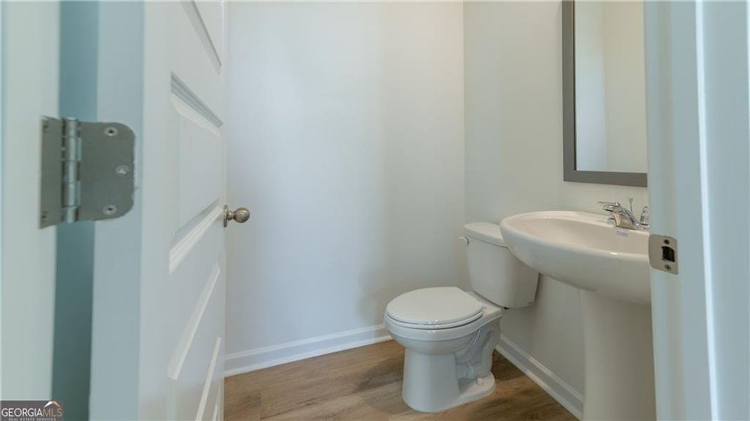 Furnished interior view inside a new home in Benteen Reserve, Atlanta (Image 5). Furnished interior view inside a new home in Benteen Reserve, Atlanta (Image 5).