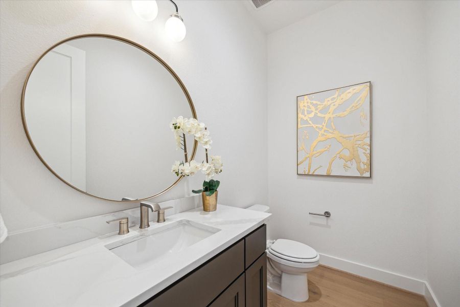 Powder Bath. Powder Bath.