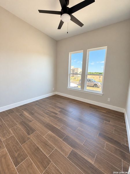 Spacious, unfurnished interior of a new home in , Eagle Pass (Image 21).