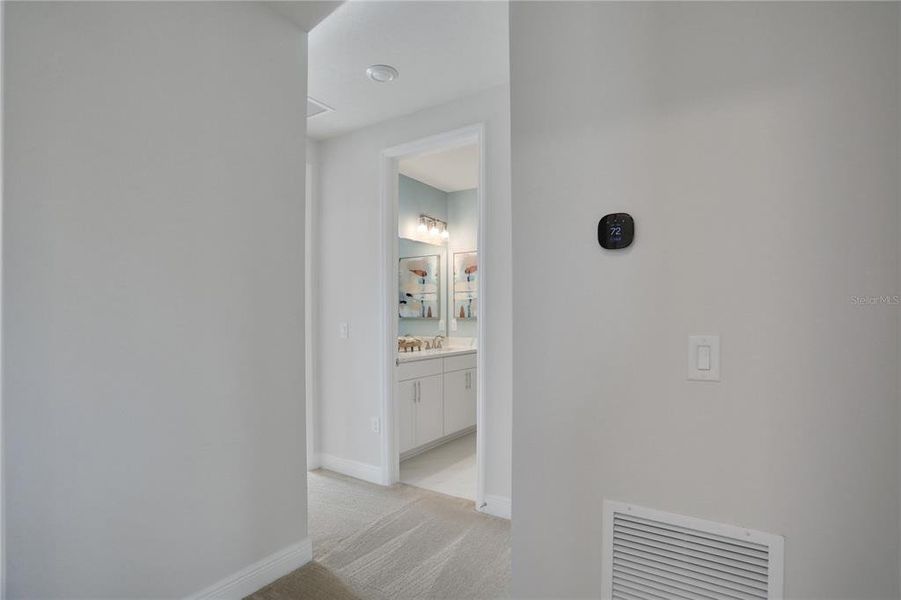 Spacious, unfurnished interior of a new home in Angeline, Land O' Lakes (Image 20).