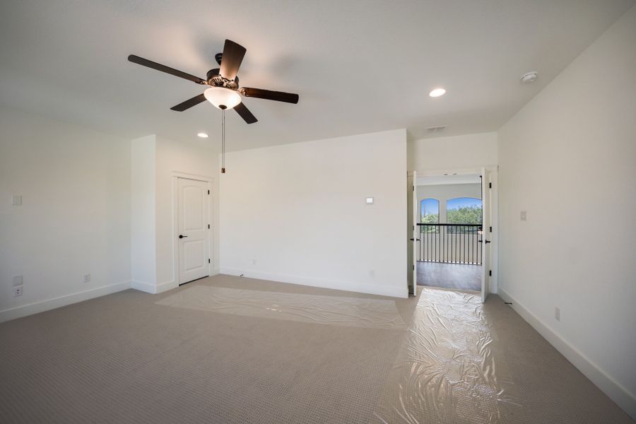 Representative unfurnished interior of a home built from the The Travis by Whitestone Custom Homes in Johnson Ranch, Bulverde (Image 54).