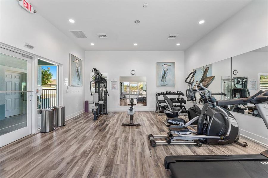 Community amenities in , Port Charlotte (Image 38).