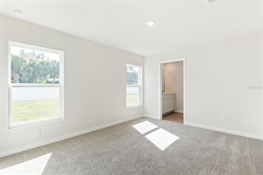 Spacious, unfurnished interior of a new home in Central Parc, North Port (Image 11).
