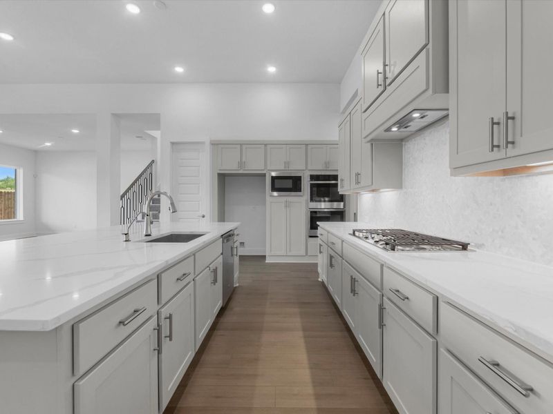 Furnished interior view inside a new home in Sienna 60’, Missouri City (Image 11).