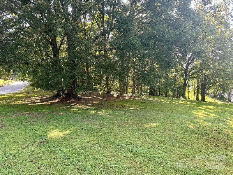 Image 14 of a home in .