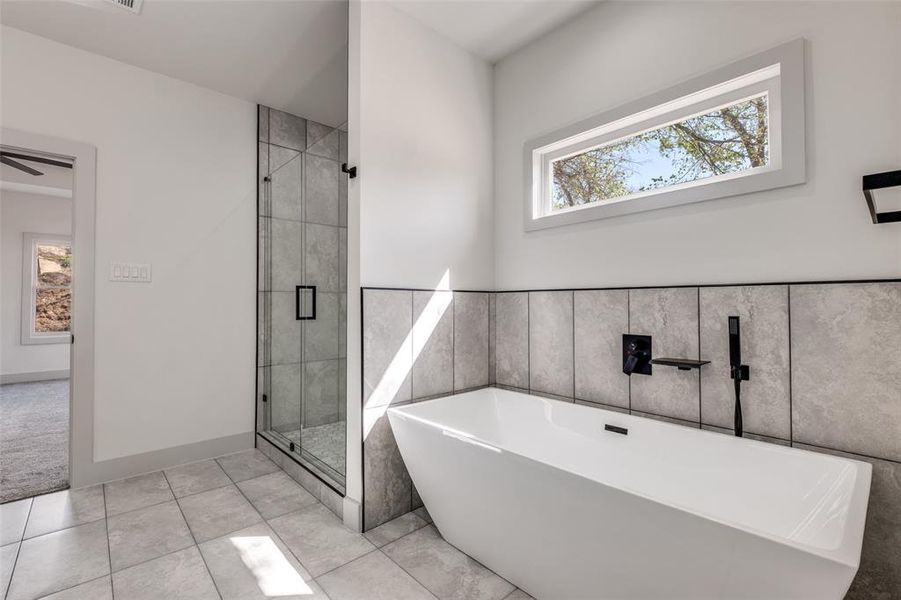 Furnished interior view inside a new home in , Dallas (Image 11).