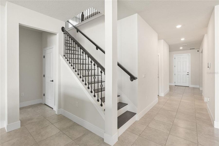 Spacious, unfurnished interior of a new home in , Apopka (Image 19).
