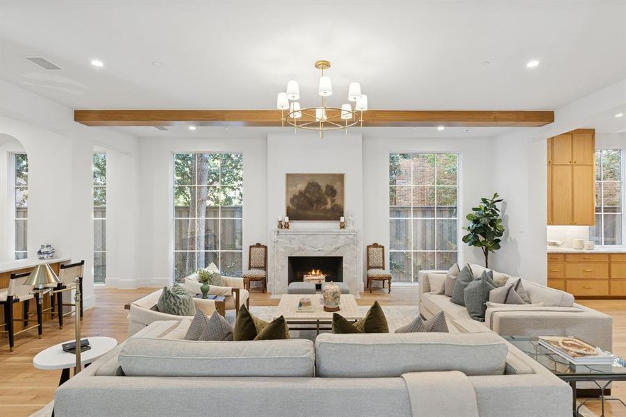 Furnished interior view inside a new home in Highland Park, Dallas (Image 17).